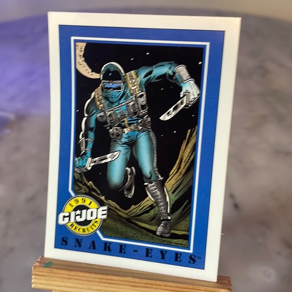 Snake Eyes #135 Series 1 - Picture 3 of 6